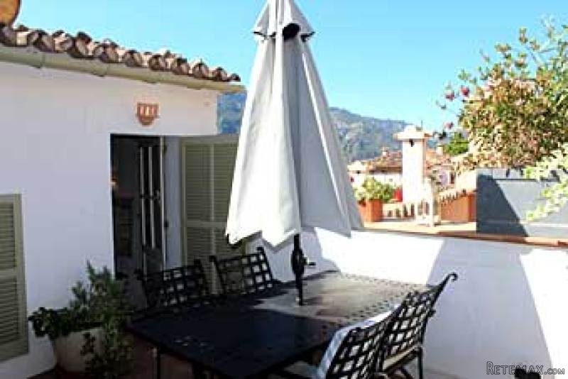 Townhouse With Terrace And Views In..