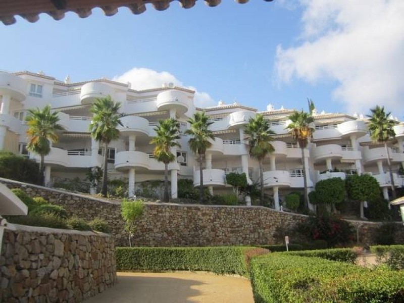 APARTMENT FOR SALE IN CALAHONDA