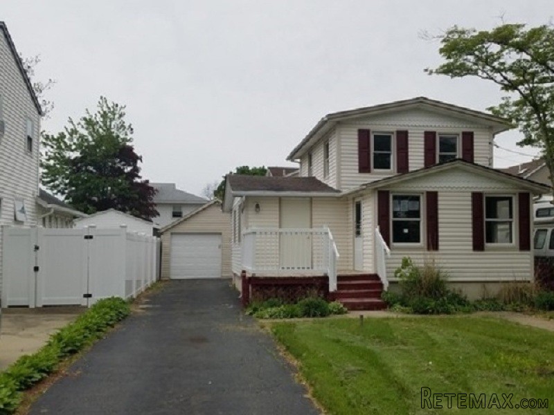 6 Elinore Ave. Merrick, NY, 11566.. - 2