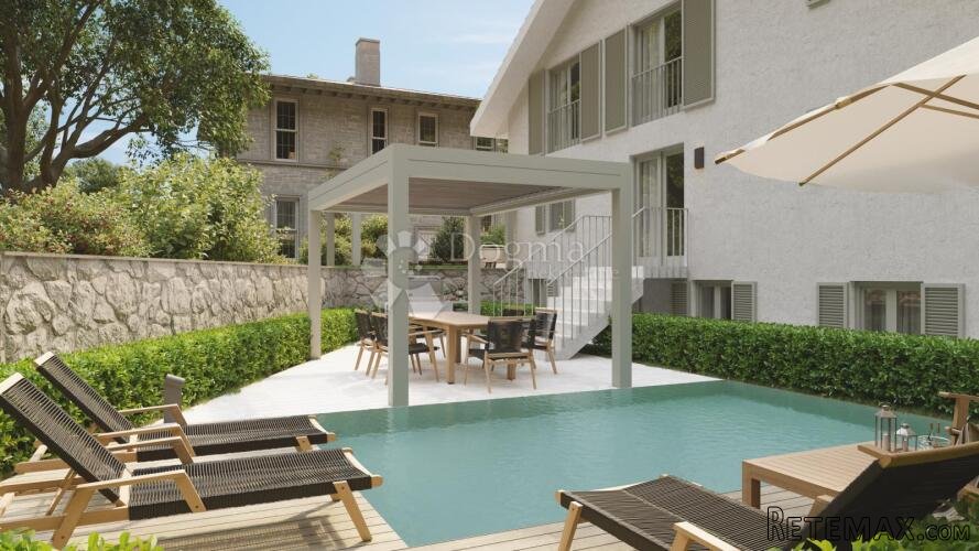 MALINSKA, APARTMAN 250 M OD MORA SA BAZENOM - 2