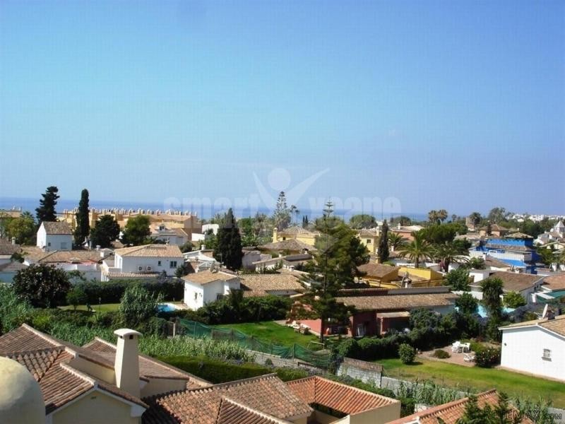 Apartment For Sale In New Golden Mile..