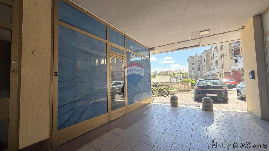 Zagreb, Svetice, poslovni prostor s izlogom i skladištem