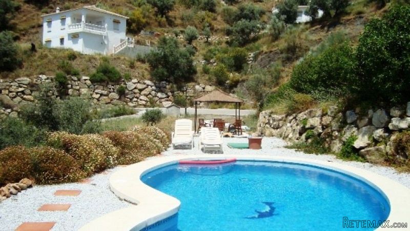 2 bedroom, 2 bathroom Villa, (build 71..