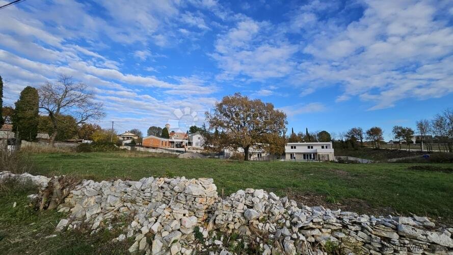 Građevinsko zemljište na mirnoj lokaciji - 5