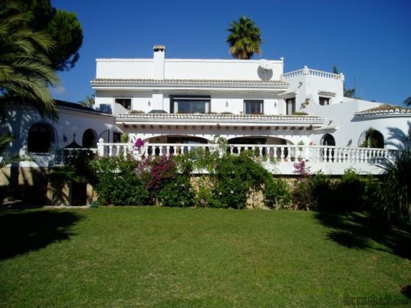 Mediterranean Luxury And Style In.. - 2