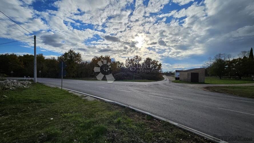 Građevinsko zemljište na mirnoj lokaciji - 6