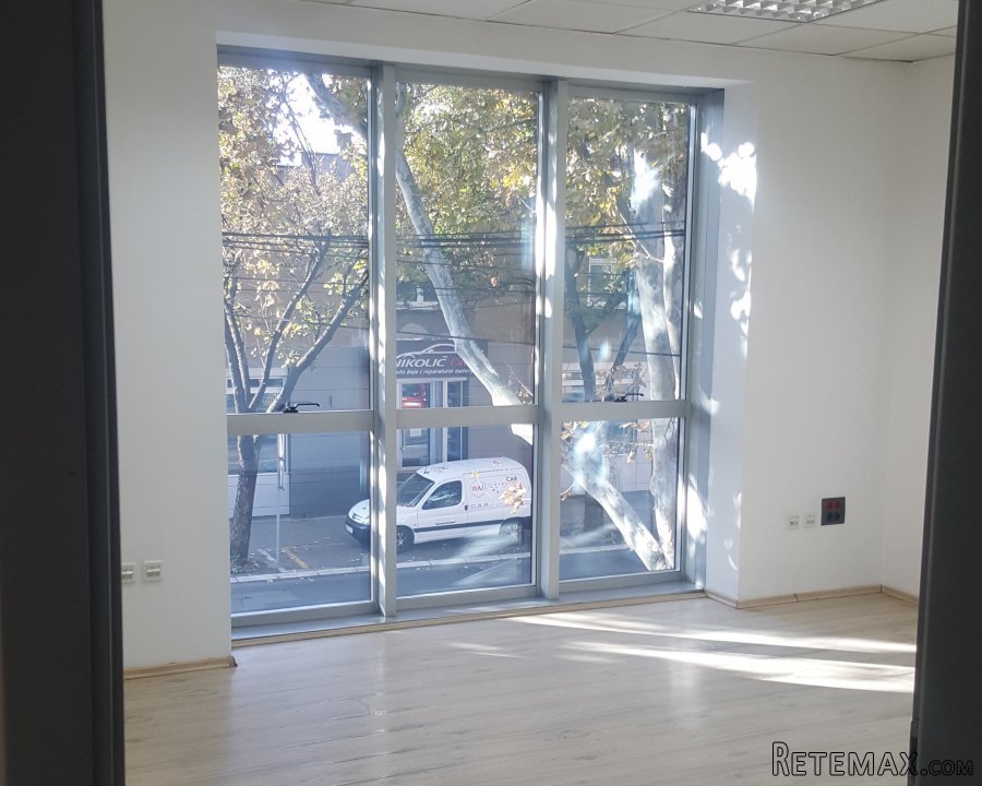 Izdajem kancelarijski prostor u centru Niša - pored Suda - 7