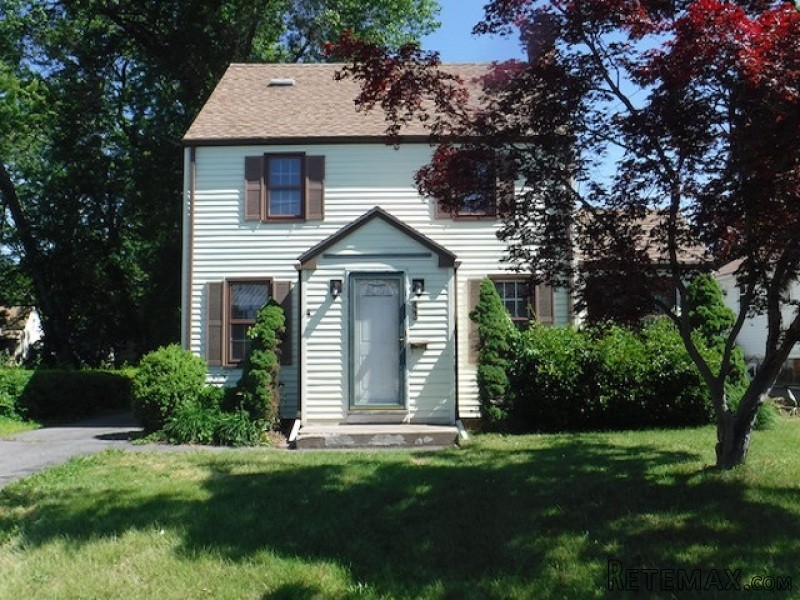 32 Sterling Rd East Hartford, CT, 06108..