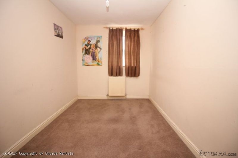 11 Yorkshire St, Blackpool - 2