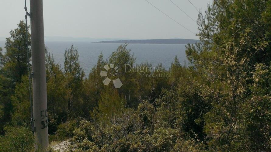 Građevinsko zemljište Hvar - 2