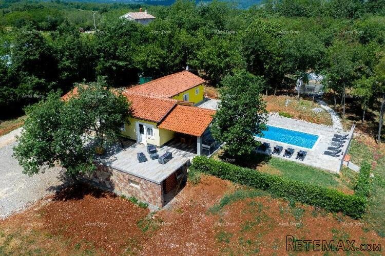 Kuća na Labinštini ! Veliki teren oko kuće od 9400 M2!! - 2