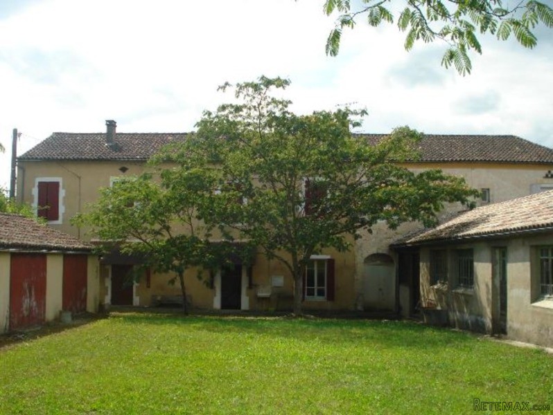 7 Bed Stone House With 7 Bedroom And 2..