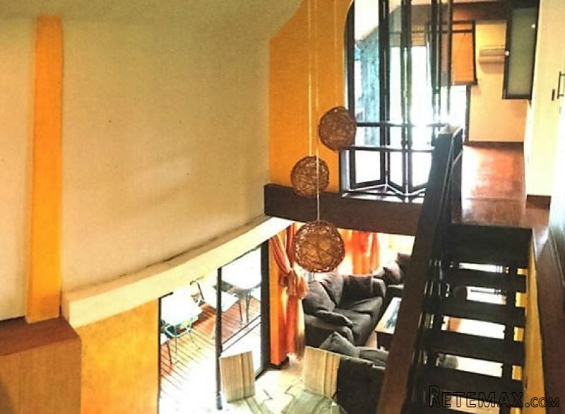 Country-Loft Style 3-Bedroom House in.. - 2