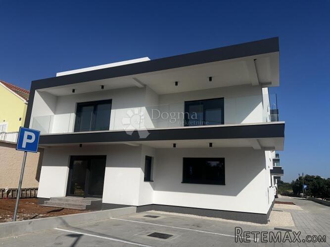 PRIVLAKA CENTAR PRODAJE SE APARTMAN A3 98,10 m2