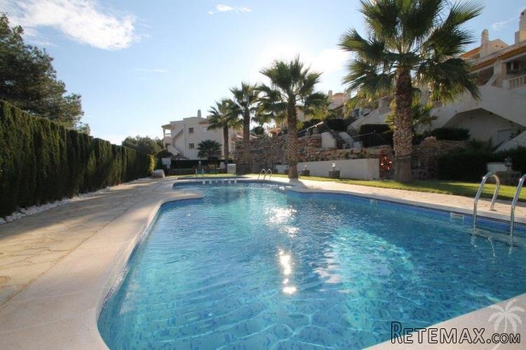 Are you looking for a lovely, spacious penthouse which..