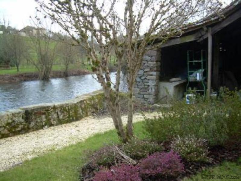 Country House with Pond For Sale - 2