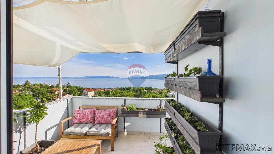 Rijeka, Rešetari, Kompletno namješten stan s pogledom, 73m2