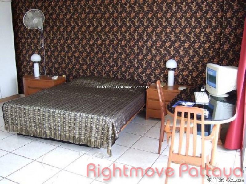 1 Bedroom Condo for sale in Pratumnak -.. - 2