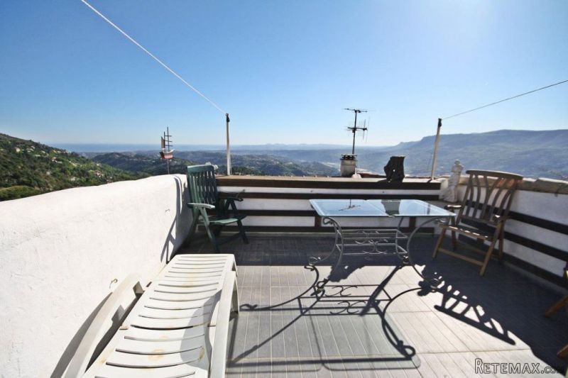 Sale Village house - Aspremont