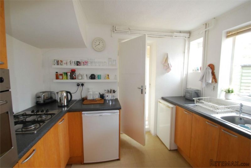 5 Bedroom House - 2