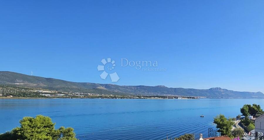 Dvosoban stan s otvorenim panoramskim pogedom na more Miševa - 2