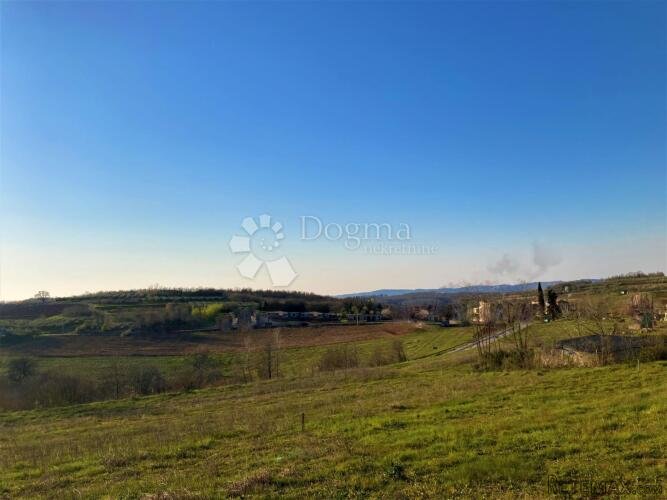 Građevinsko zemljište sa predivnim pogledom - 2
