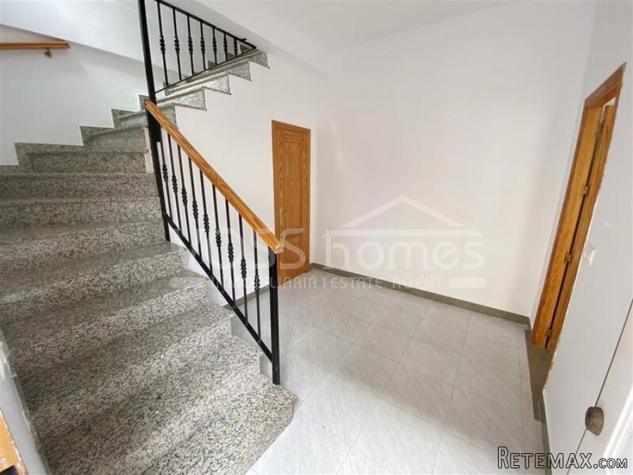 NEW LISTING TO VOSS HOMES - A two storey, 5 bed, 2 bath.. - 3