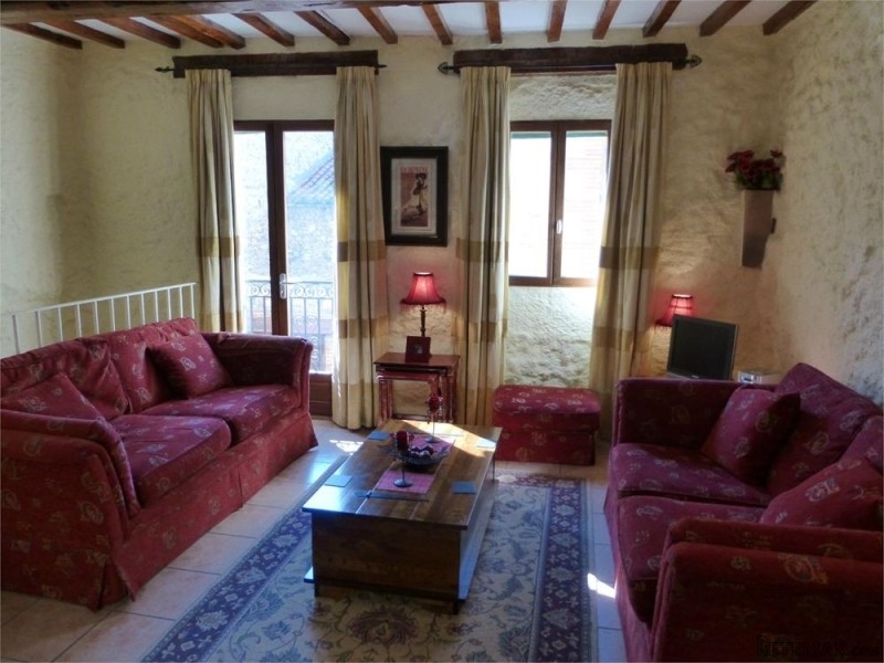 Beautifully Renovated Village House.. - 2