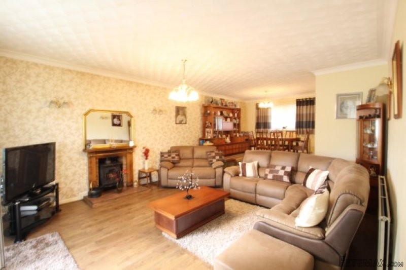 3 bedroom, Detached House house for sale - 2