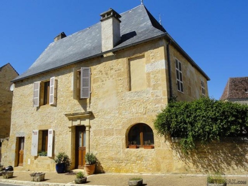 Beautiful Stone House With Terrace..