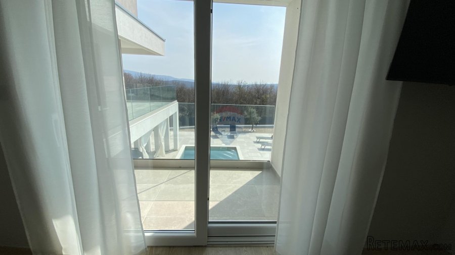 Otok Krk, Vrbnik - kuća novogradnja s bazenom - 10