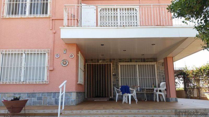 Villa for sale in Islas Menores