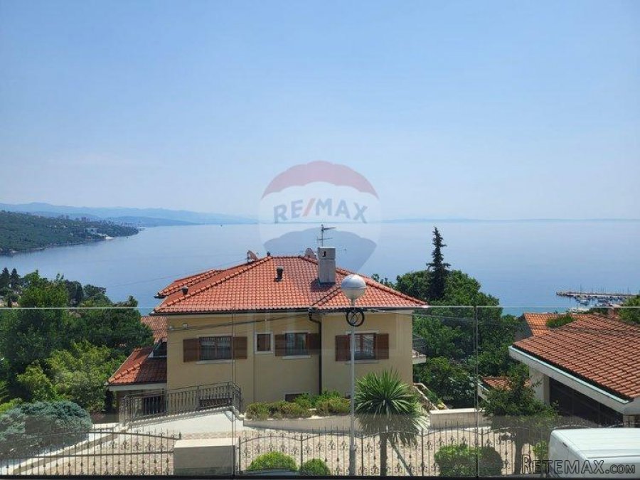 OPATIJA, VOLOSKO- prekrasan stan 121,35 m2, garaža, balkon, - 4