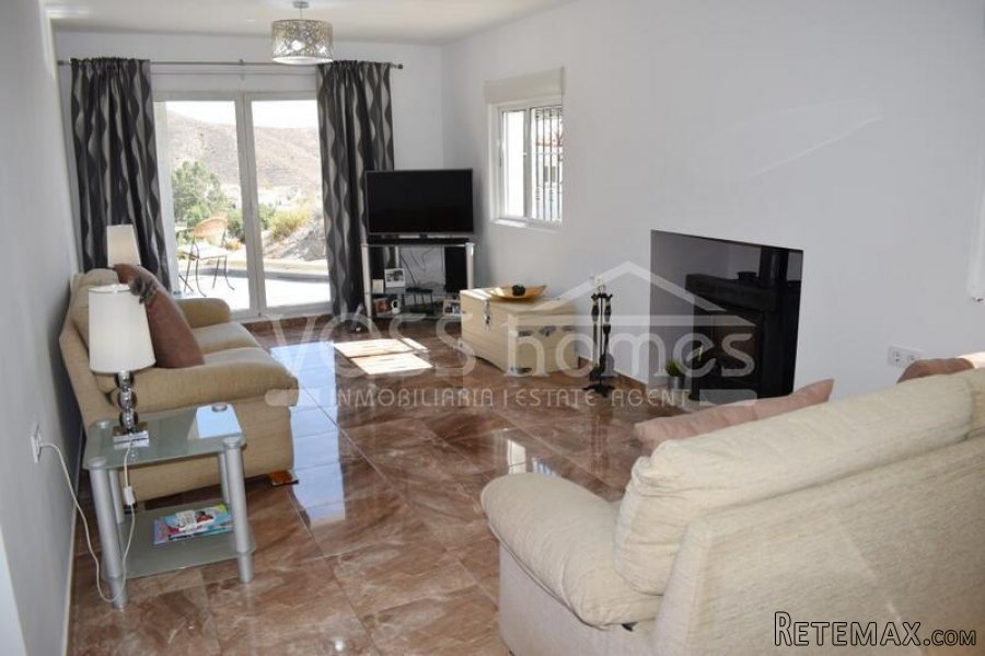 EXCLUSIVE WITH VOSS HOMES - A lovely, 3 bed, 2.5 bath.. - 15