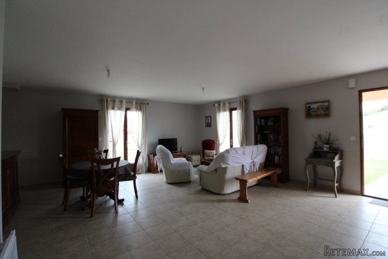 3 Bedroom Villa With Garden, Terrace.. - 2