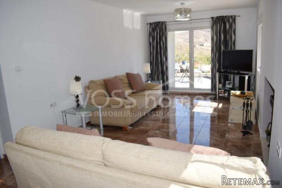 EXCLUSIVE WITH VOSS HOMES - A lovely, 3 bed, 2.5 bath.. - 16