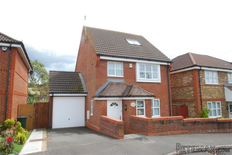 3 Bedroom Detached House