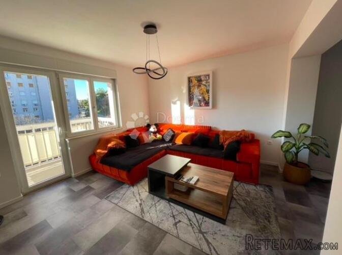 Gornja Vežica-50.62,2skl ,balkon kompletno adaptirano - 3