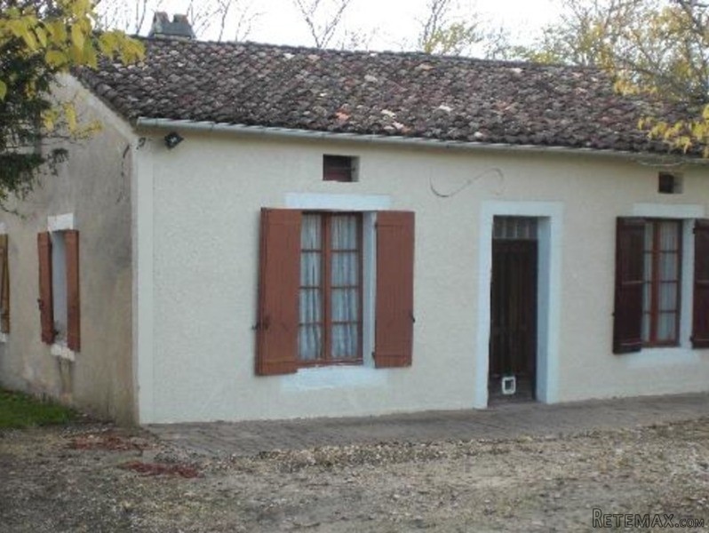 House In Need Of Updating With 3..