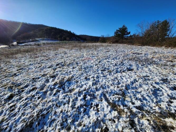 Istra, Karojba - građevinsko zemljište 1256 m2 - 3