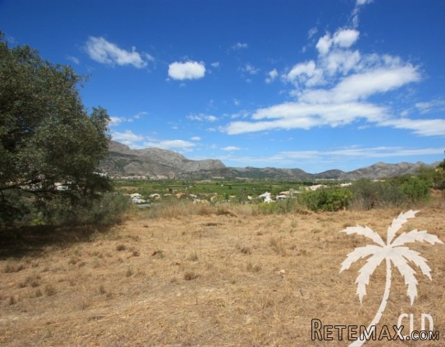 Excellent plot for sale in Orba of 10535 m2 with panoramic..