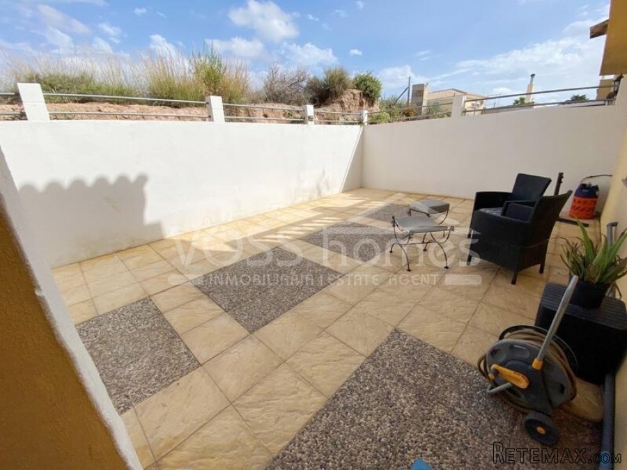 EXCLUSIVE LISTING TO VOSS HOMES - Large, bright & airey.. - 4