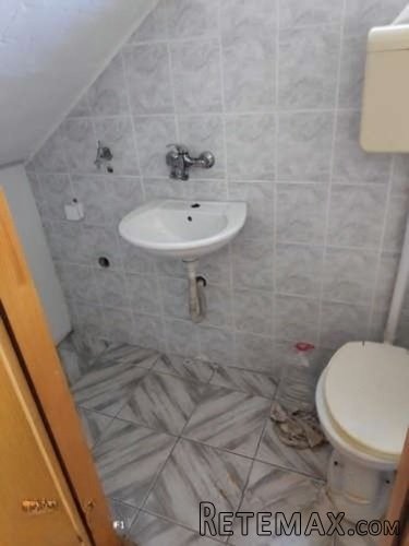 Prodaje se porodicna kuca u Apatinu - 5