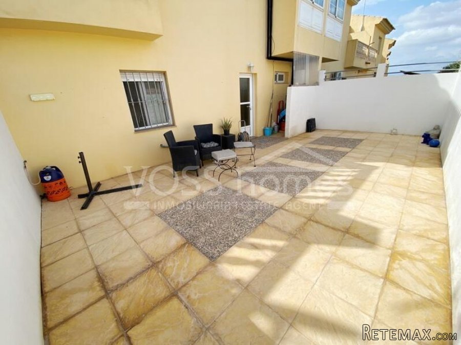 EXCLUSIVE LISTING TO VOSS HOMES - Large, bright & airey.. - 6