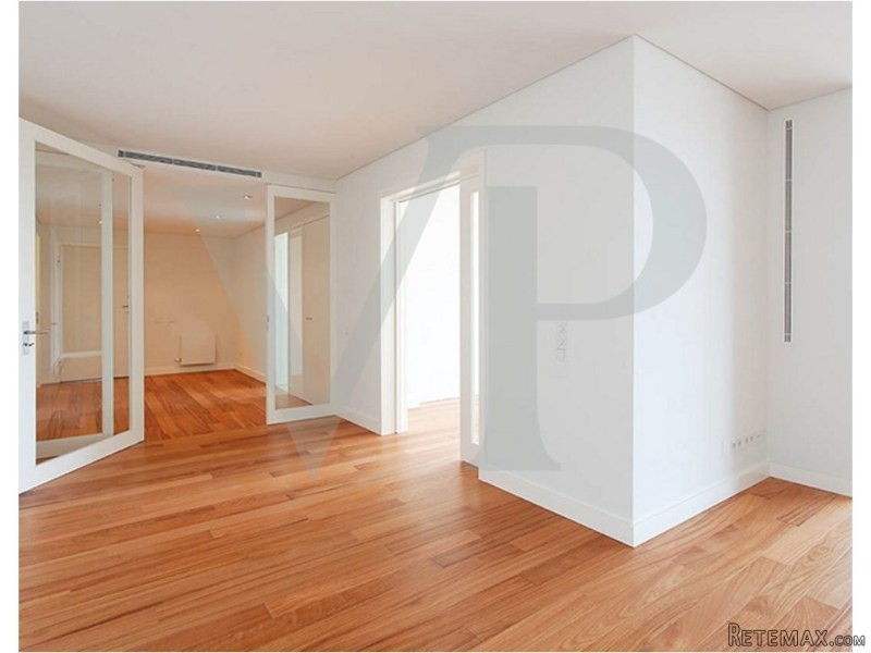 Apartamento T3+1 perto da praia -..