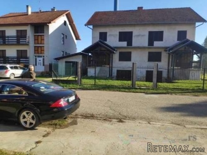 Prodaje se porodicna kuca u Apatinu - 7