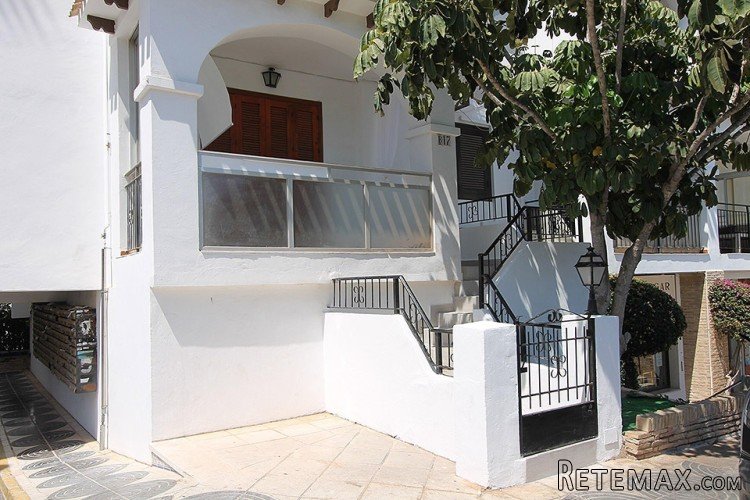 This modern apartment is located in the area of..