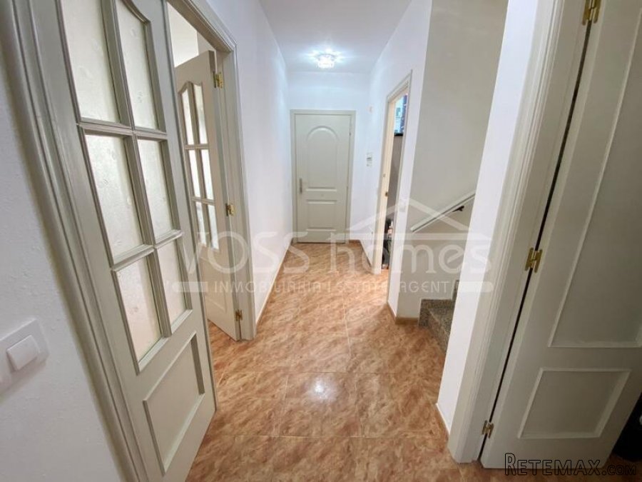 EXCLUSIVE LISTING TO VOSS HOMES - Large, bright & airey.. - 8