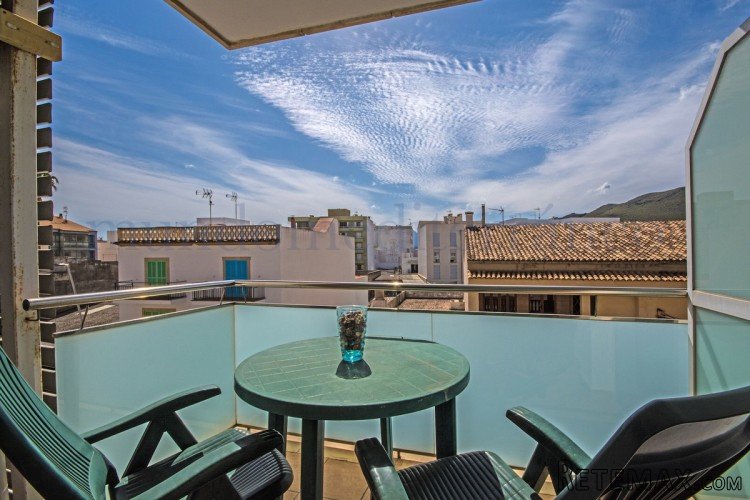 Second floor apartment (with lift) in the center of Puerto..