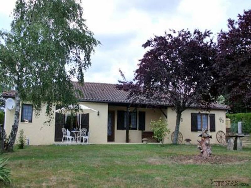 Excellent 3-Bedroomed Single-Storey..